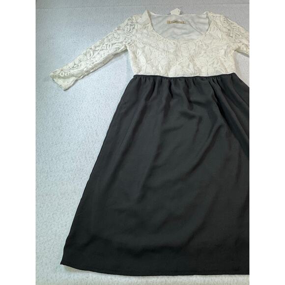 NWT Pixi + Ivy White and Black Dress with Lace Detailed Top Medium 3/4 Sleeve - Picture 15 of 16